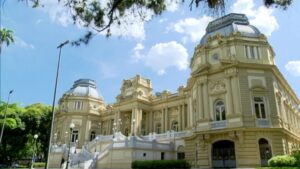 Disputa pelo Palácio Guanabara: O Rio de Janeiro virou um refém do “vale a pena ver de novo”