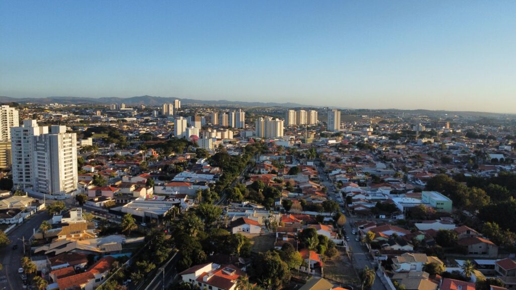 cidade de taubaté vista de drone