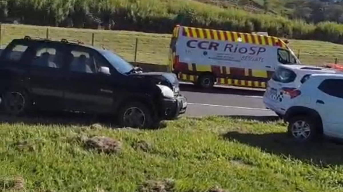 Engavetamento na Dutra em Aparecida SP