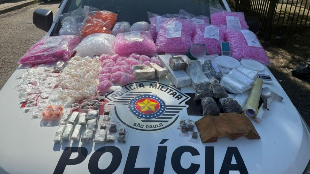 apreensão de drogas em terreno baldio em guaratinguetá