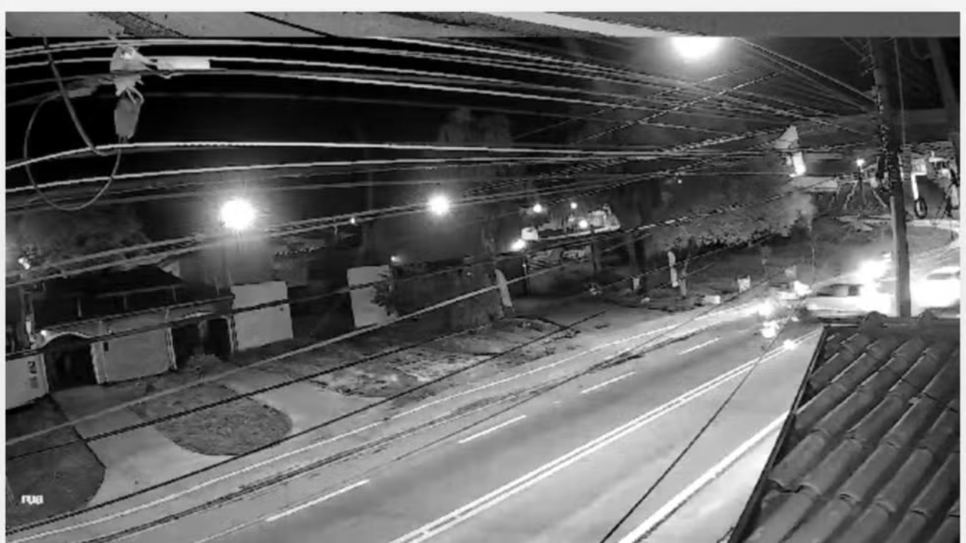 colisão resulta em oito feridos em jacareí após tentativa de ultrapassagem