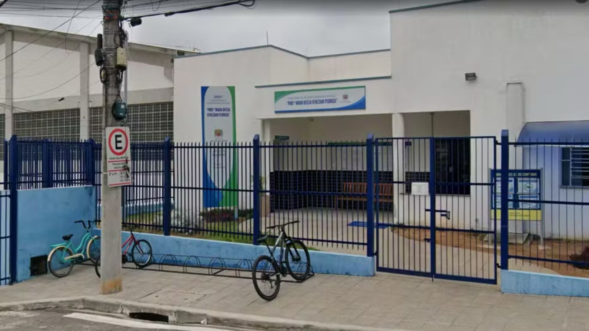 Escola Municipal Professora Maria Ophélia Veneziani Pedrosa, no Jardim Pôr do Sol em São José dos Campos
