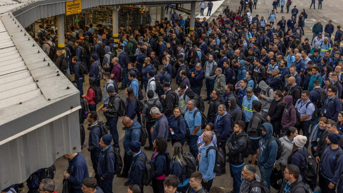 Aviso de Greve dos trabalhadores da GM São José dos Campos por causa da PLR