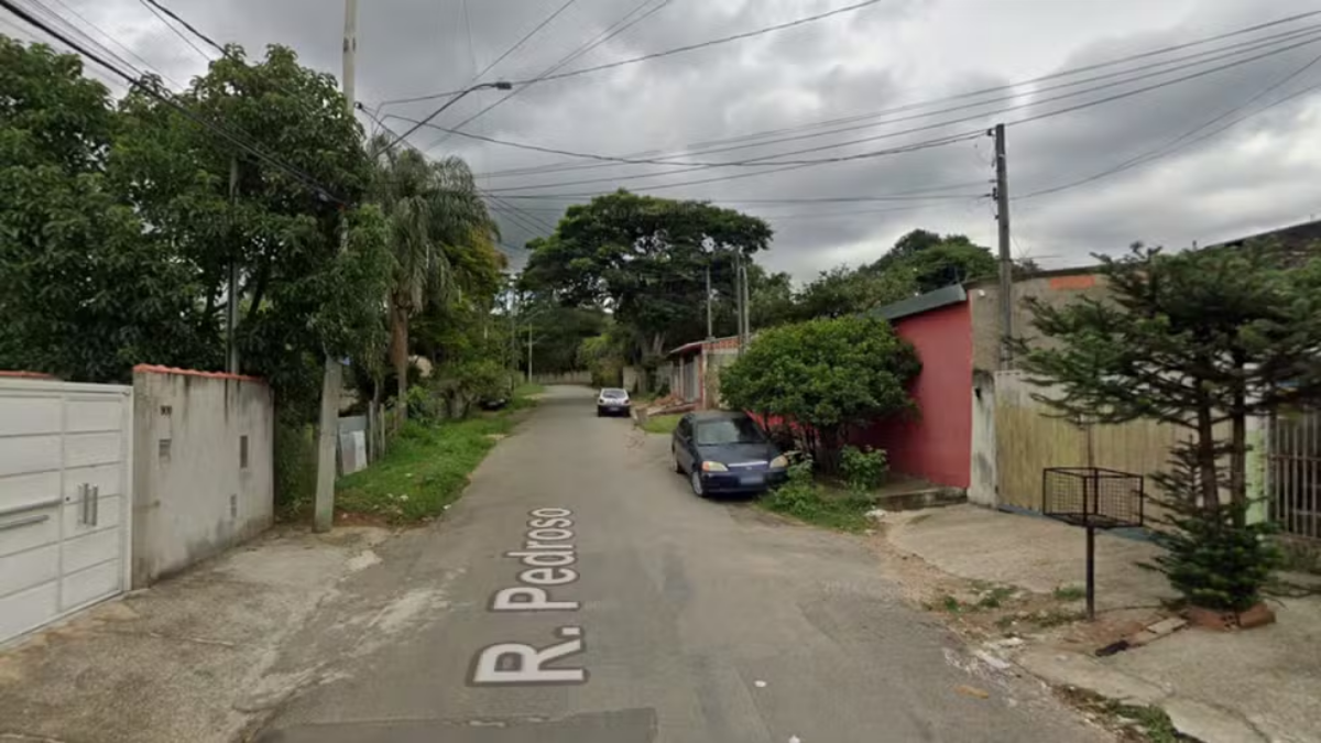 Discussão em bar termina com homem morto a facadas na zona leste de São José