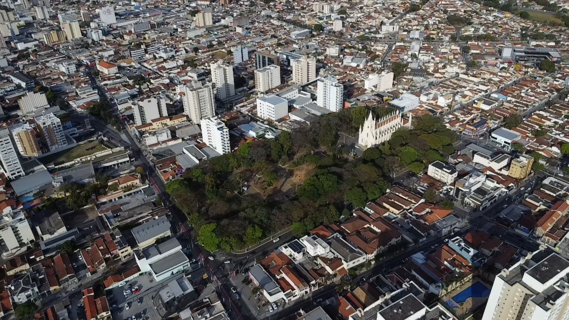 praça santa terezinha em taubaté