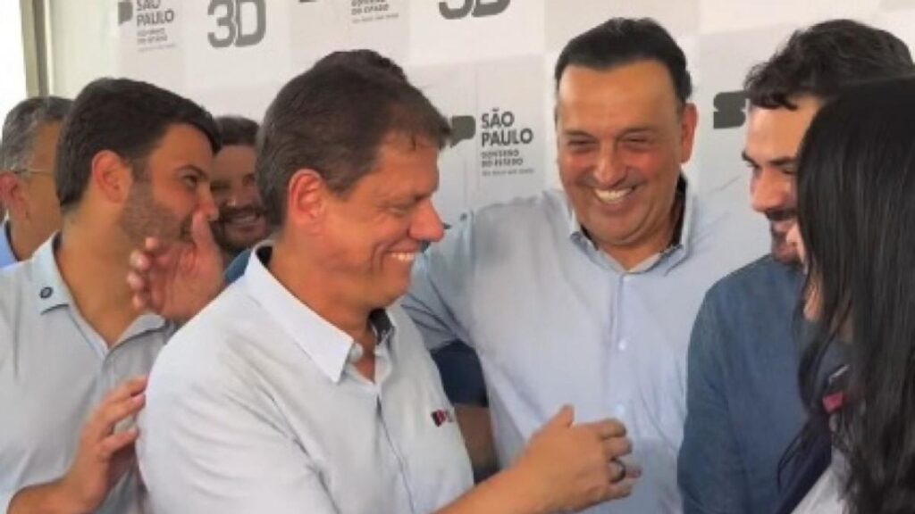 Felício Ramuth é condenado a indenizar o PT por associar o partido ao narcotráfico Tarcisio de Freitas governador de São Paulo e Vice governador Felicio Ramuth em Taubaté