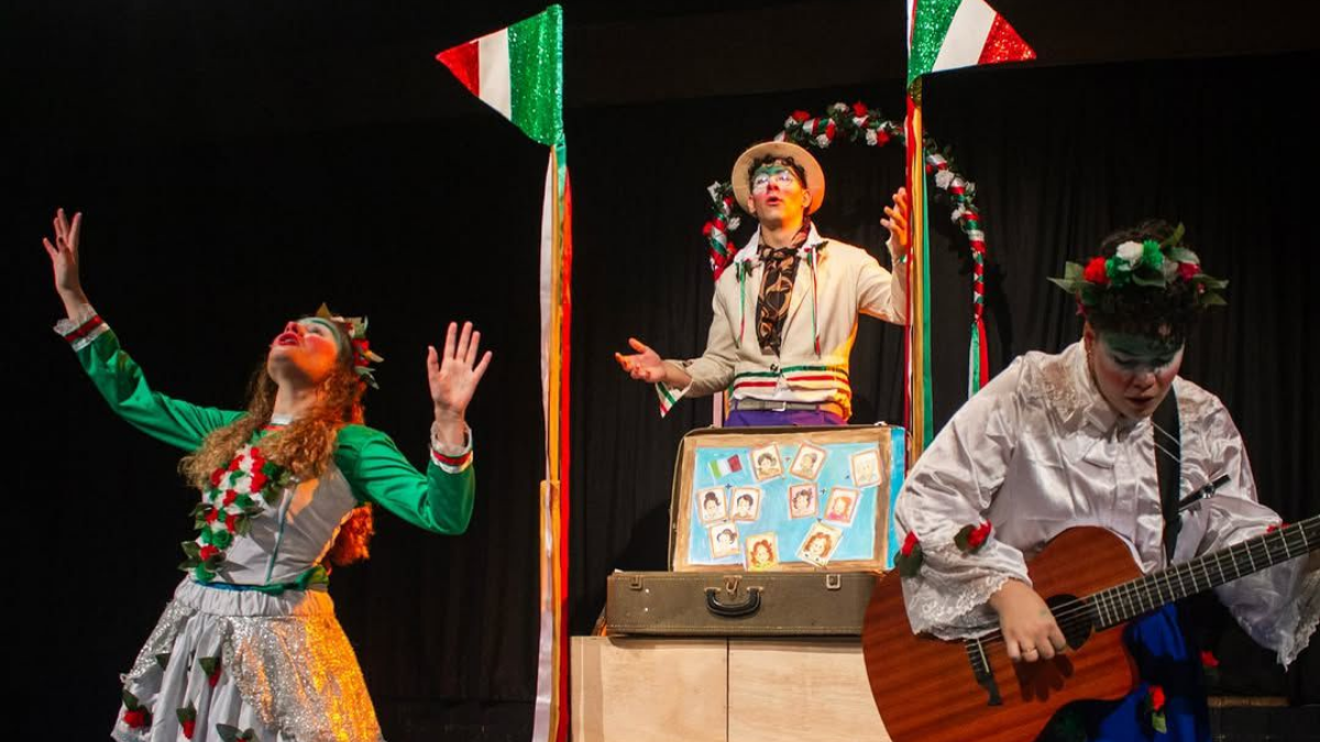 BalakkoBacco Cia Teatral
