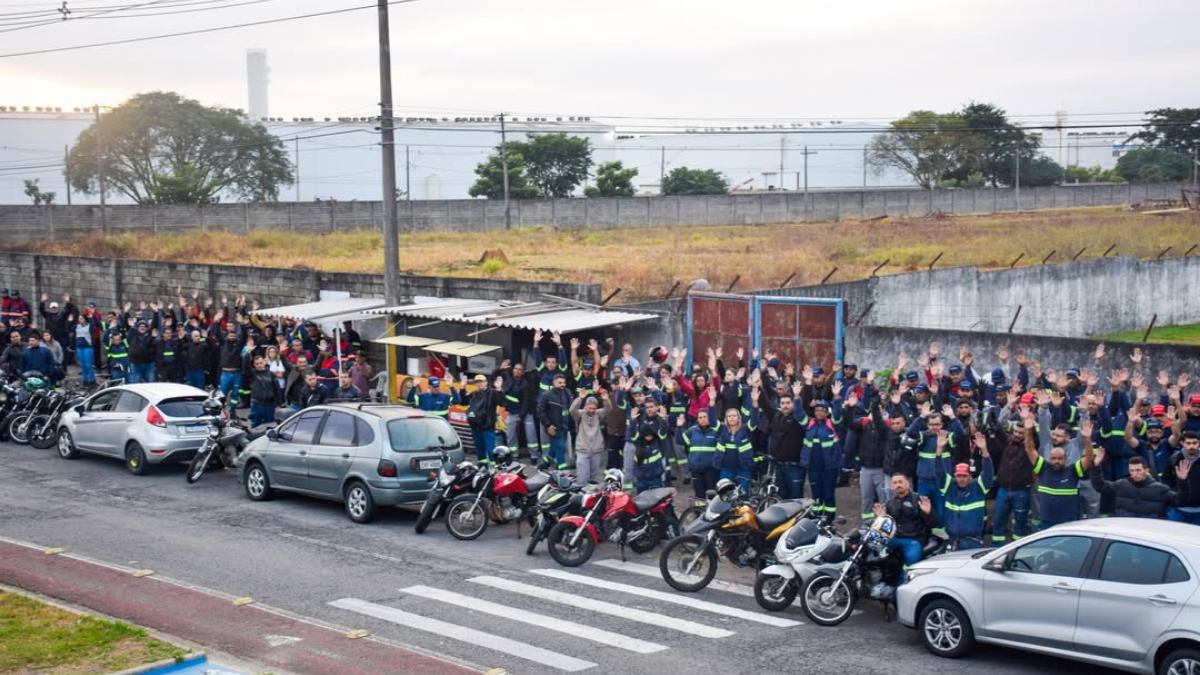 trabalhadores aprovam estado de greve na alstom taubaté