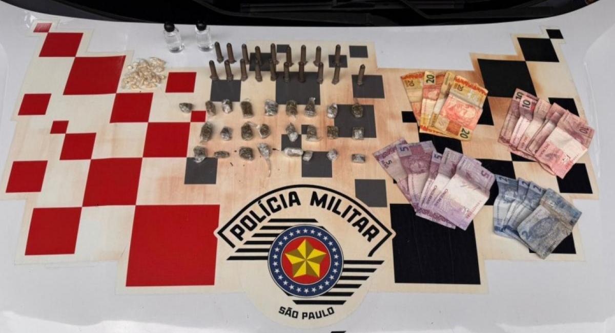 Drogas, alguns maços de dinheiro e suborno à policiais em sjc