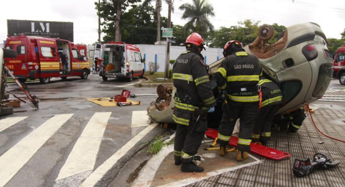 simulação de emergência, campanha Maio Amarelo em Taubaté