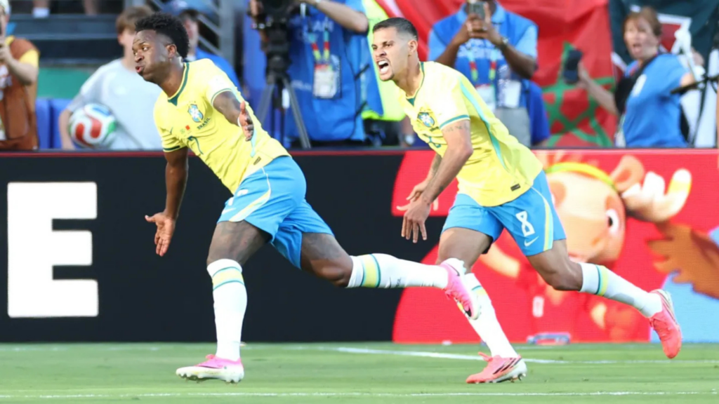 Vini Jr. comemora golaço que marcou em Brasil x Marrocos pela Copa do Mundo • Dan Mullan/Getty Images
