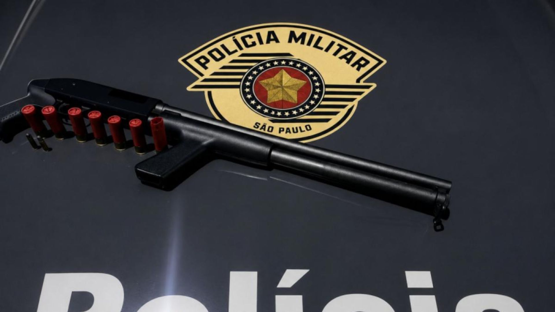 baep prende homem com espingarda calib 12 em taubaté