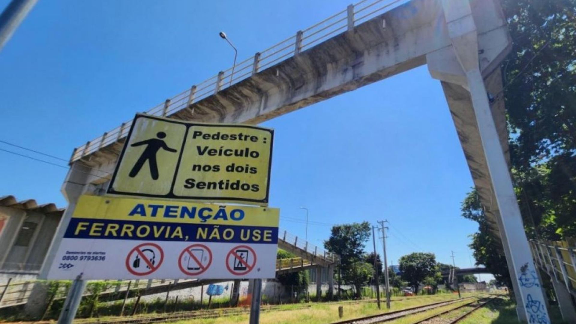 linha de trem taubaté