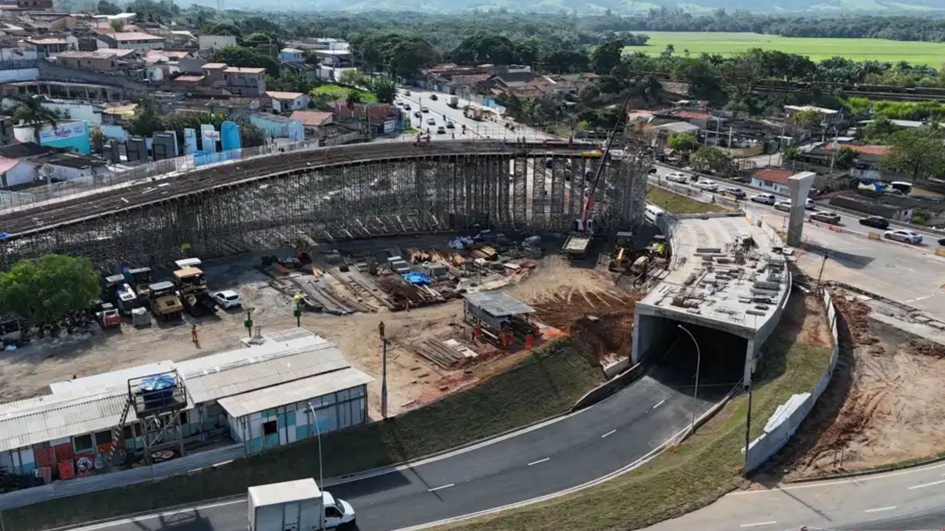 obra de sjc adiada