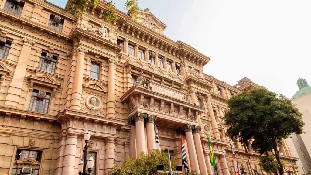 Tribunal de Justiça reconsidera decisão e garante pagamento de adicionais a servidores de Taubaté Tribunal de Justiça de São Paulo TJSP