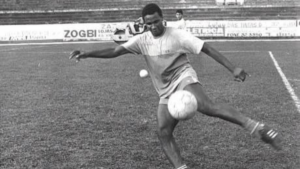 Esporte Clube Taubaté lamenta a morte do ex-atacante Adamato, ídolo alviazul no Joaquinzão