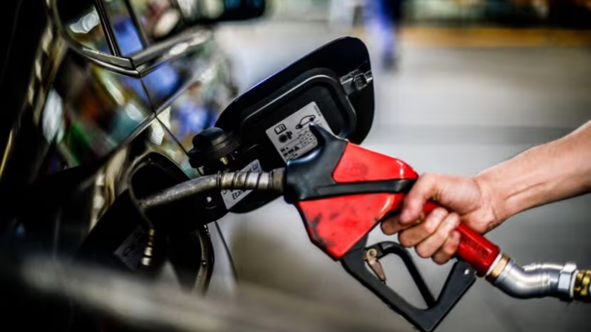 Gasolina E32 entra em vigor neste sábado com aumento do etanol anidro e alerta para impacto no bolso dos motoristas gasolina e32