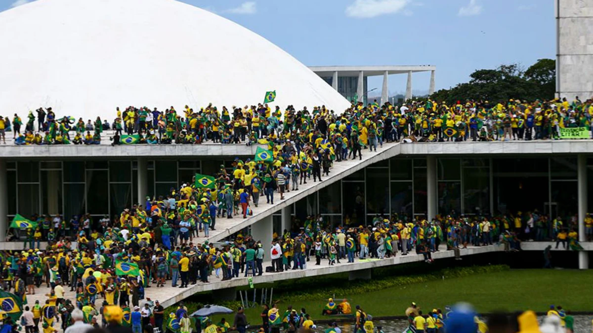 STF condena moradora de Taubaté a 14 anos de prisão por participação nos atos de 8 de janeiro 8 de janeiro brasil