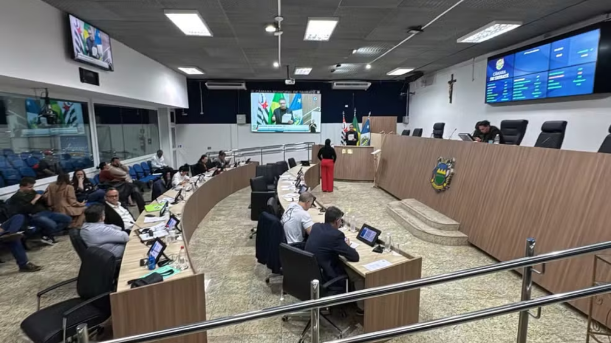 câmara de taubaté vanguarda foto