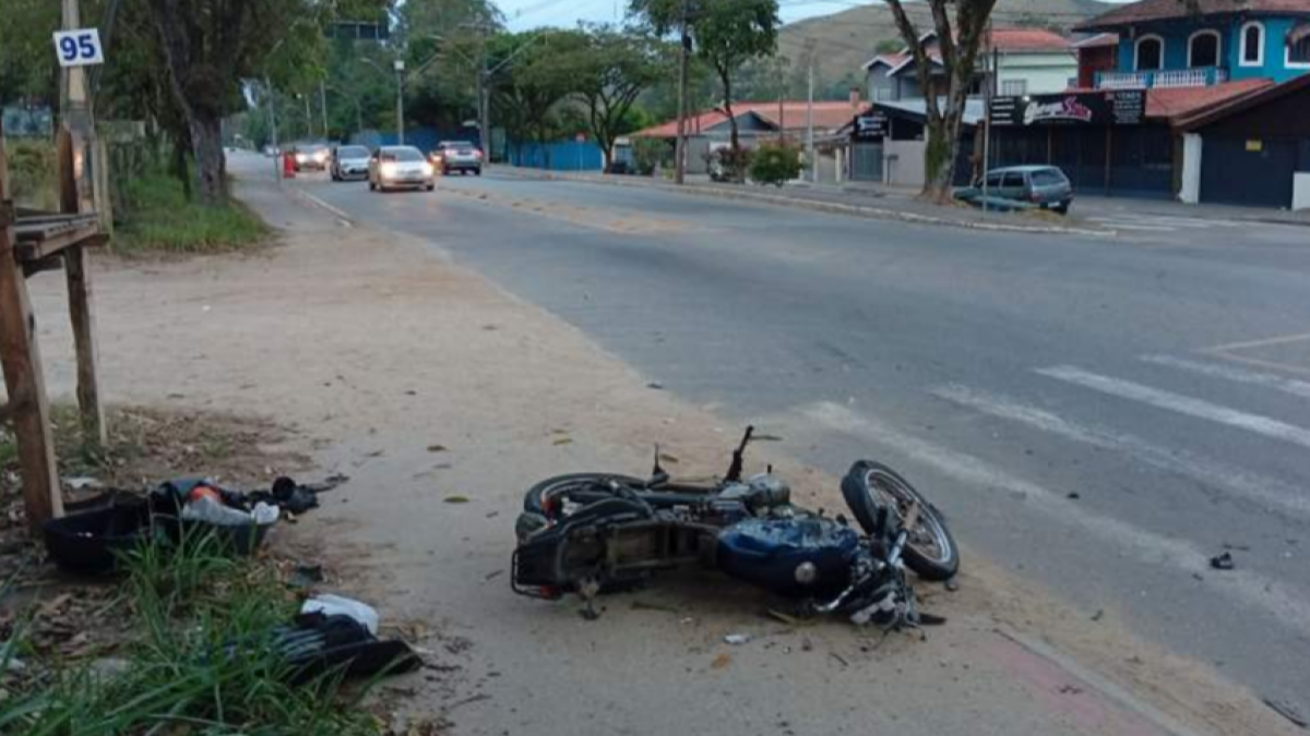 Motociclista morre após colisão com ônibus no bairro Alto da Ponte em São José dos Campos motociclista morre em sjc após colisão com ônibus