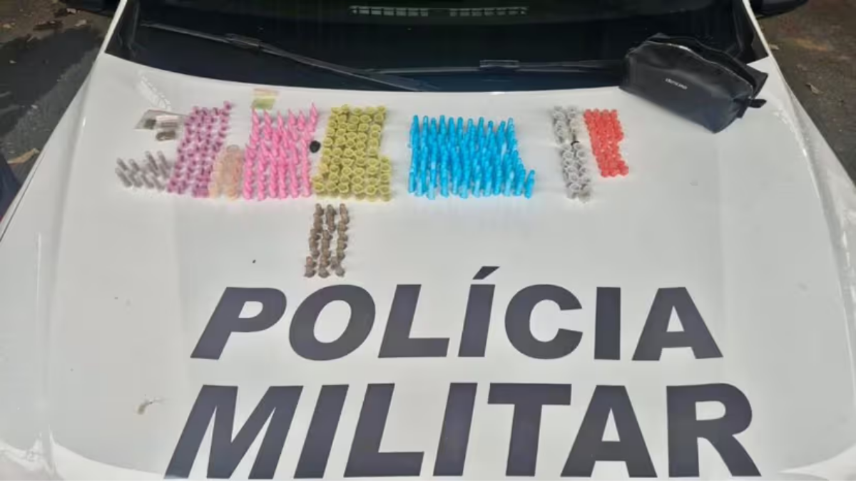 Polícia Militar - Apreensão de entorpecentes