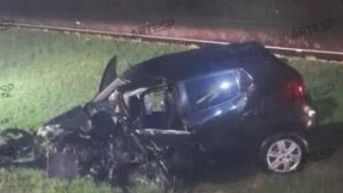 Colisão na Carvalho Pinto deixa um morto e dois feridos em Jacareí acidente na carvalho pinto jacarei