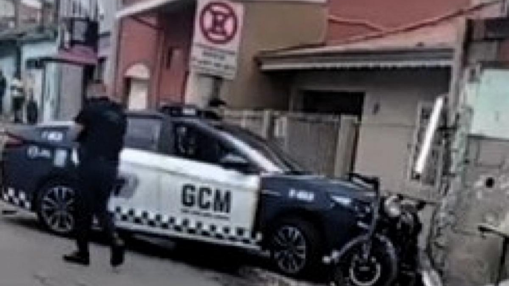 gcm mata motociclista e fere garupa em perseguição em sjc