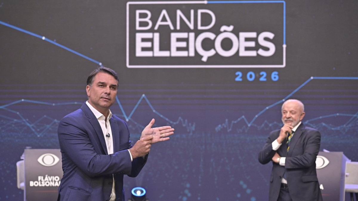 Debate entre Flávio Bolsonaro e Lula na tv Band