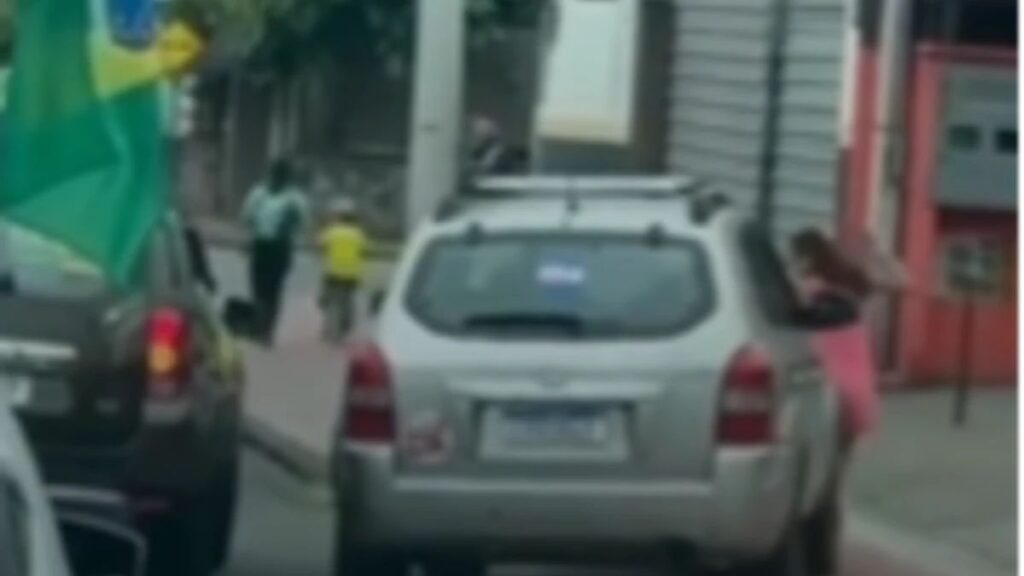 atropelamento de criança durante ato político do bolsonaro em ilhabela