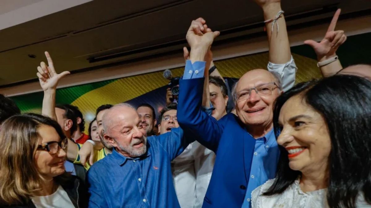 foto da campanha de lula (vitória)