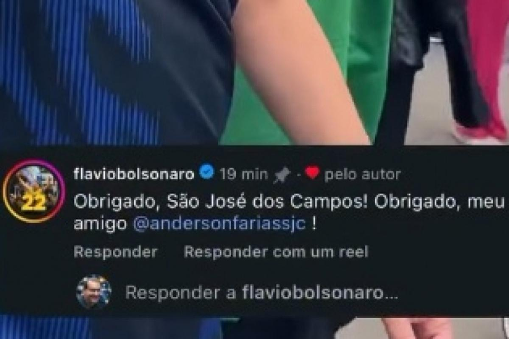 Flávio Bolsonaro agradece mobilização da direita em São José dos Campos: "Obrigado, SJC" agradecimento de Flávio Bolsonaro ao Prefeito de São José dos Campos Anderson Farias