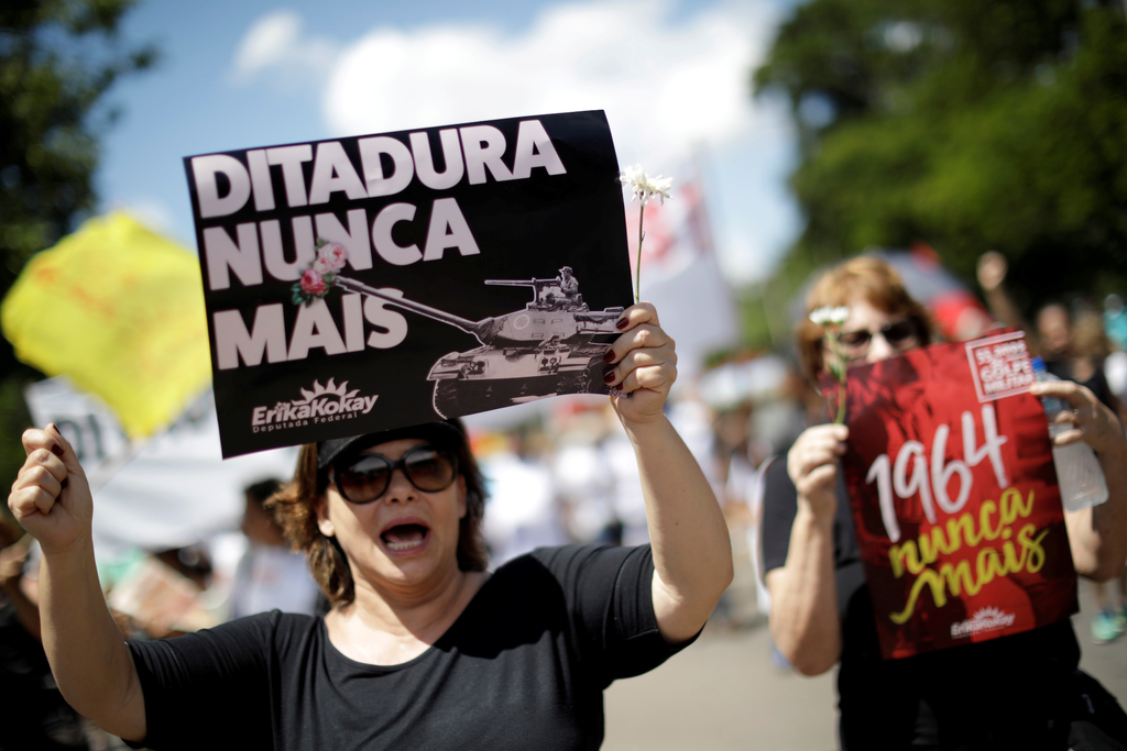 Memória política como recurso eleitoral. Fonte: Ueslei Marcelino / REUTERS