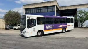 Ônibus voltam a circular em Taubaté após 10 horas de paralisação e pagamento a motoristas