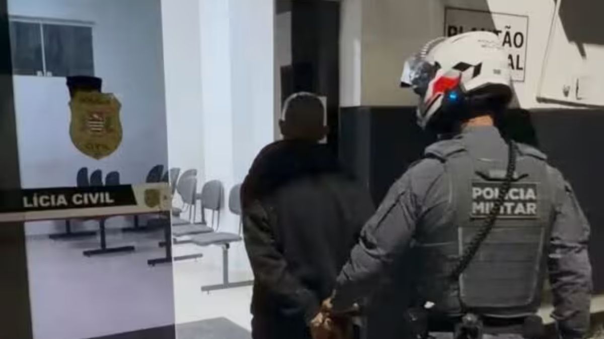 policia prende adolescente com motocicleta furtada ubatuba